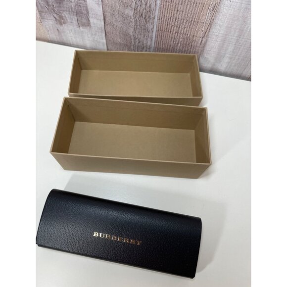 Burberry Logo Printed on The Box With Burberry Eyeglass Case - Picture 4 of 8